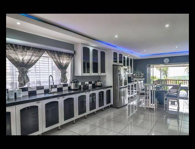 5 BEDROOM HOUSE FOR SALE IN GLENVISTA